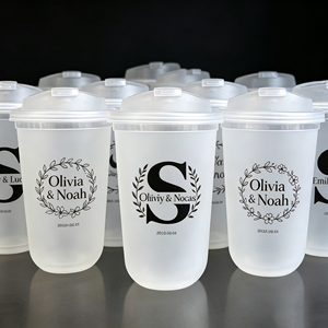 Vasos de Plástico Esmerilados Personalizados de 10oz, 12oz y 16oz con Iniciales para Bodas, Eventos Deportivos y Regalos Corporativos, Banquetes y Aniversarios - Product Image 1