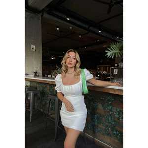 Vestido Mini Blanco con Logotipo Personalizado, Estilo Vintage, Talla XL, Material Spandex, Cintura Natural, para Fiestas Casuales de Verano - Product Image 2