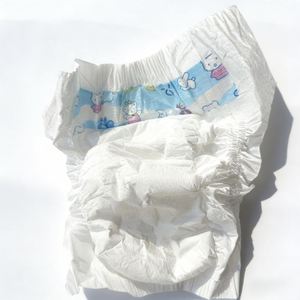 Couche jetable pour animaux de compagnie avec protection anti-fuite en film PE et super absorbante, taille personnalisée - Product Image 2
