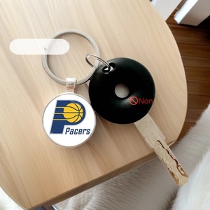 Porte-clés en alliage de zinc avec logo d'équipe <span class=keywords><strong>NBA</strong></span>, style moderne et minimaliste, breloque pour sac et clés de voiture, cadeau pour les fans de basket-ball - Product Image 1
