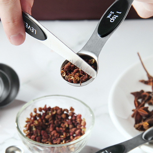 Bộ cốc và thìa đong bằng thép không gỉ, có màn hình kỹ thuật số, nam châm kép, tay cầm silicon, dùng cho cà phê và trà, thiết kế riêng - Product Image 6