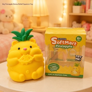 Juguete Antiestrés con Forma de Fruta Realista, Piña Grande, Diseño de Oso Adorable, Artículo Decorativo Pequeño para Mayores de 14 Años - Product Image 1
