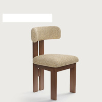 Chaises de salle à manger en bois confortables avec pieds en bois et assise en tissu bouclé de laine, idéales pour restaurants, hôtels et mariages, avec coussin rembourré