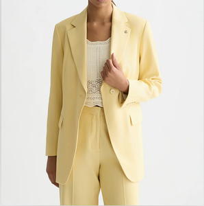 Blazer amarillo claro de mujer con solapa con muescas y bolsillos con solapa para oficina y uso casual - Product Image 5