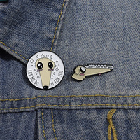 Broche médaille géométrique pour animaux de compagnie Broche grands yeux longs nez en forme de chien Animation télévisée inspirée de l'artisanat en métal Broche souvenir Prévenir