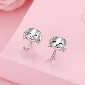 Orecchini a perno con simpatico cucciolo sorridente per donna, gioielli per l'orecchio in metallo per tutti i giorni - Product Image 2