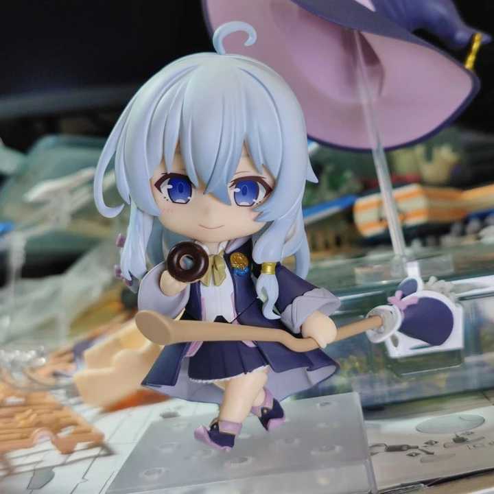 二次元アニメフィギュアの置物 アニメ二次元フィギュアの置物 二次元アニメの大型フィギュアの置物