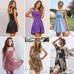 Ropa de Mujer Usada Mixta al por Mayor: Pacas de Ropa de Marca, Tops, Camisetas y Bolsas - Product Image 5