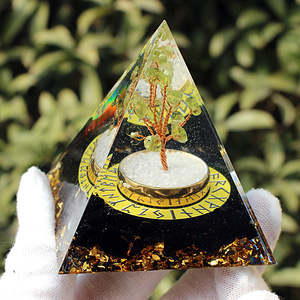 <b>Crystal</b> Epoxy Pyramid Olive <b>Tree</b> Rune Obsidian 6 Cm Feng Shui Desktop Ornament European Style Home Decor - Product Image 4