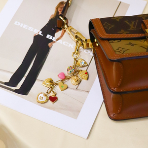 Ciondolo a Cuore Placcato Oro 18K per San Valentino, Charm in Acciaio Inossidabile Non Sbiadente per Bracciali e Bikini Fai-da-Te, Vendita all'Ingrosso - Product Image 4