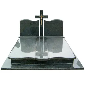 Le granit de JK a conçu le mausolée de style de la Pologne