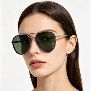 <span class=keywords><strong>Gafas</strong></span> <span class=keywords><strong>de</strong></span> <span class=keywords><strong>Sol</strong></span> Metálicas Vintage al por Mayor para Hombre y Mujer, Estilo Piloto con Doble Puente, Protección UV400, Logotipo Personalizado, Proveedor OEM <span class=keywords><strong>de</strong></span> <span class=keywords><strong>Gafas</strong></span> - Product Image 1