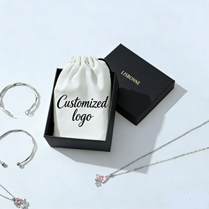 ถุงกำมะหยี่สีขาวแบรนด์ <span class=keywords><strong>Luda</strong></span> สีเบจ ขนาด 8*10 ซม. พร้อมเชือกผูก สำหรับใส่เครื่องประดับ พิมพ์โลโก้ได้ตามต้องการ - Product Image 3