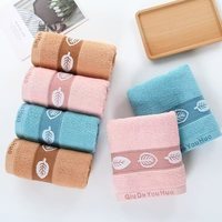 Premium Dicke 100% Baumwoll-Badetücher Schnelltrocknend Gestrickte Rechteckige Form Einfarbige Serie für Hotelgebrauch
