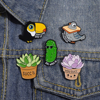 Broche en métal en forme de plante verte en pot de dessin animé, épinglette en émail peinte amusante, cool et mignonne en forme de cactus, accessoires personnalisés pour vêtements et sacs