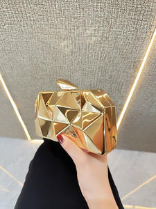 Nuevo estilo de bolso de mano mini brillante de acrílico, bolso de mano tipo clutch, bolso de hombro cruzado para fiesta. - Product Image 4