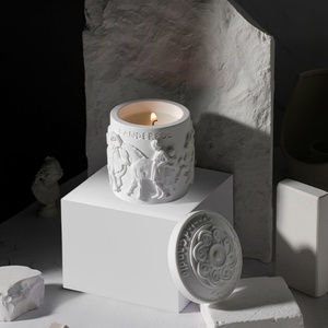 Exquisita Caja de Regalo con Taza de Yeso Retro en Blanco y Negro, Vela Aromática de Cera de Soja, Arreglo Floral Hecho a Mano - Product Image 3