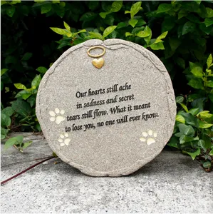 Pietra commemorativa del giardino del cane su ordinazione per il ricordo all'aperto dell'animale domestico accento del cane pietra commemorativa