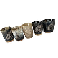 Ensemble de chopes à bière en corne faites à la main avec motif uni, design classique pour adultes, cadeau d'affaires, paille avec bouchon, compatible lave-vaisselle et micro-ondes