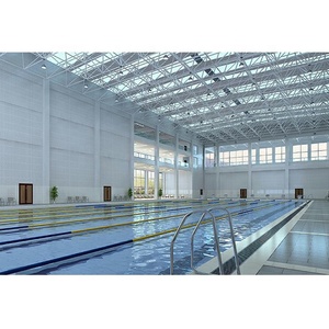 Una sala piscina spaziosa e luminosa con un grande lucernario e una struttura in acciaio Super ventilata - Product Image 1