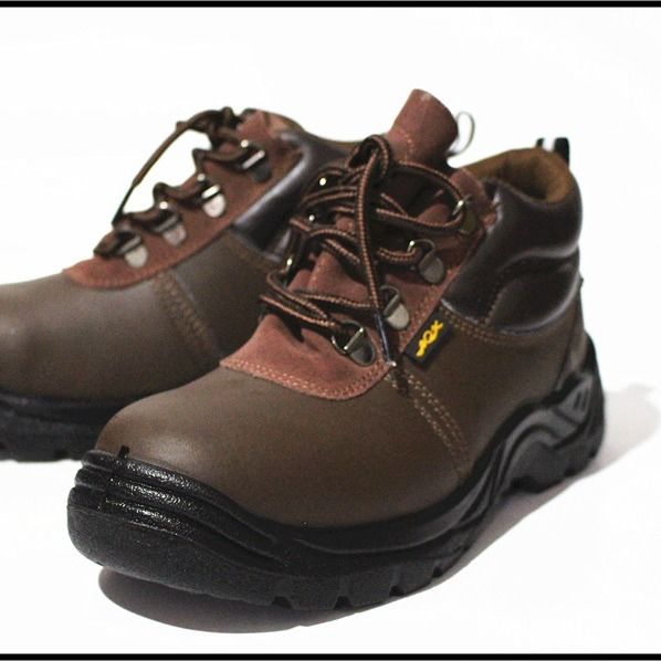 Calzado de Seguridad: Botas y Zapatos de Trabajo - Diadora Utility Tienda  Online