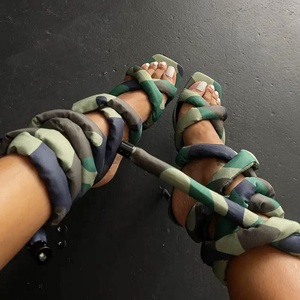 Sandales à talons aiguilles carrés pour femmes, design élégant, couleurs personnalisées, avec brides croisées rembourrées et talon fin, idéales pour l'été - Product Image 5