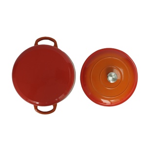 <span class=keywords><strong>Cocotte</strong></span> <span class=keywords><strong>en</strong></span> <span class=keywords><strong>fonte</strong></span> émaillée, couleur orange dégradé, avec couvercle à boutons auto-verseurs pour une cuisson humide et fondante - Product Image 2