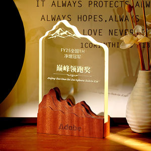 Trofeo <span class=keywords><strong>de</strong></span> Cristal Óptico K9 Grabado con Láser 3D Personalizado al por Mayor, Base <span class=keywords><strong>de</strong></span> Madera con LED, Bloque con Logotipo, Regalo <span class=keywords><strong>de</strong></span> Recuerdo - Product Image 2