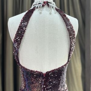 Abito da Sera a Sirena con Scollo a V e Spalle Scoperte, Motivo con Paillettes, Colore <span class=keywords><strong>Viola</strong></span>, Modello 1187 - Product Image 4