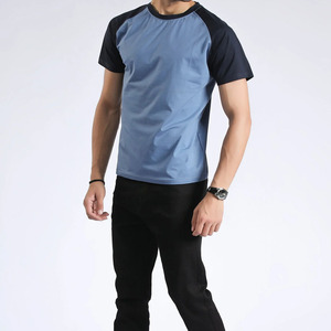 เสื้อยืดผู้ชายน้ำหนักเบา ปรับแต่งได้ เป็นมิตรกับสิ่งแวดล้อม บริการ OEM สไตล์สตรีทแวร์สุดเท่ ระบายอากาศได้ดี เหมาะสำหรับใส่ในช่วงฤดูร้อน - Product Image 2