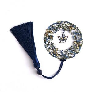 Marcapáginas de Metal con Diseño Floral Esmaltado en Rojo y Negro, Estilo Asiático Primaveral, Recuerdo de Museos y Lugares Turísticos - Product Image 4