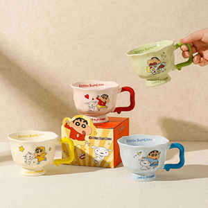 แก้วเซรามิคลายการ์ตูนเครยอนชินจัง พร้อมหูจับ สำหรับกาแฟ ชา อาหารเช้า ใช้ในบ้านหรือที่ทำงาน - Product Image 3