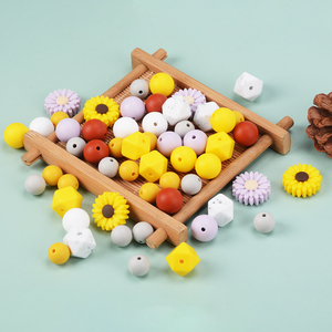 Nouvelles perles en silicone souple de qualité alimentaire sans BPA, motif floral, pour sucettes, perles à mâcher en silicone pour bébé, vente en gros - Product Image 5