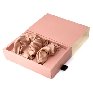 Nouvelle conception : Boîte cadeau en carton pour chouchous en satin de soie pour filles, accessoires de mode pour cheveux, boîte pour chouchous en satin - Product Image 1