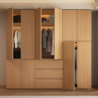 Armoire sur mesure en bois massif pour dressing, grand meuble de rangement pour chambre, armoire en contreplaqué étanche, design sans poignées, directement de l'usine