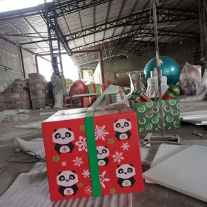 Fiberglass Christmas Decoration Moulding Painted <b>Large</b> Cartoon <b>Gift</b> <b>Box</b> For Indoor Outdoor Decoration - Product Image 4