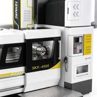 Centre d'usinage CNC industriel à portique 5 axes personnalisé, axe X 3000 mm, précision de positionnement 0,01 mm, pour usinage de métaux de grande taille