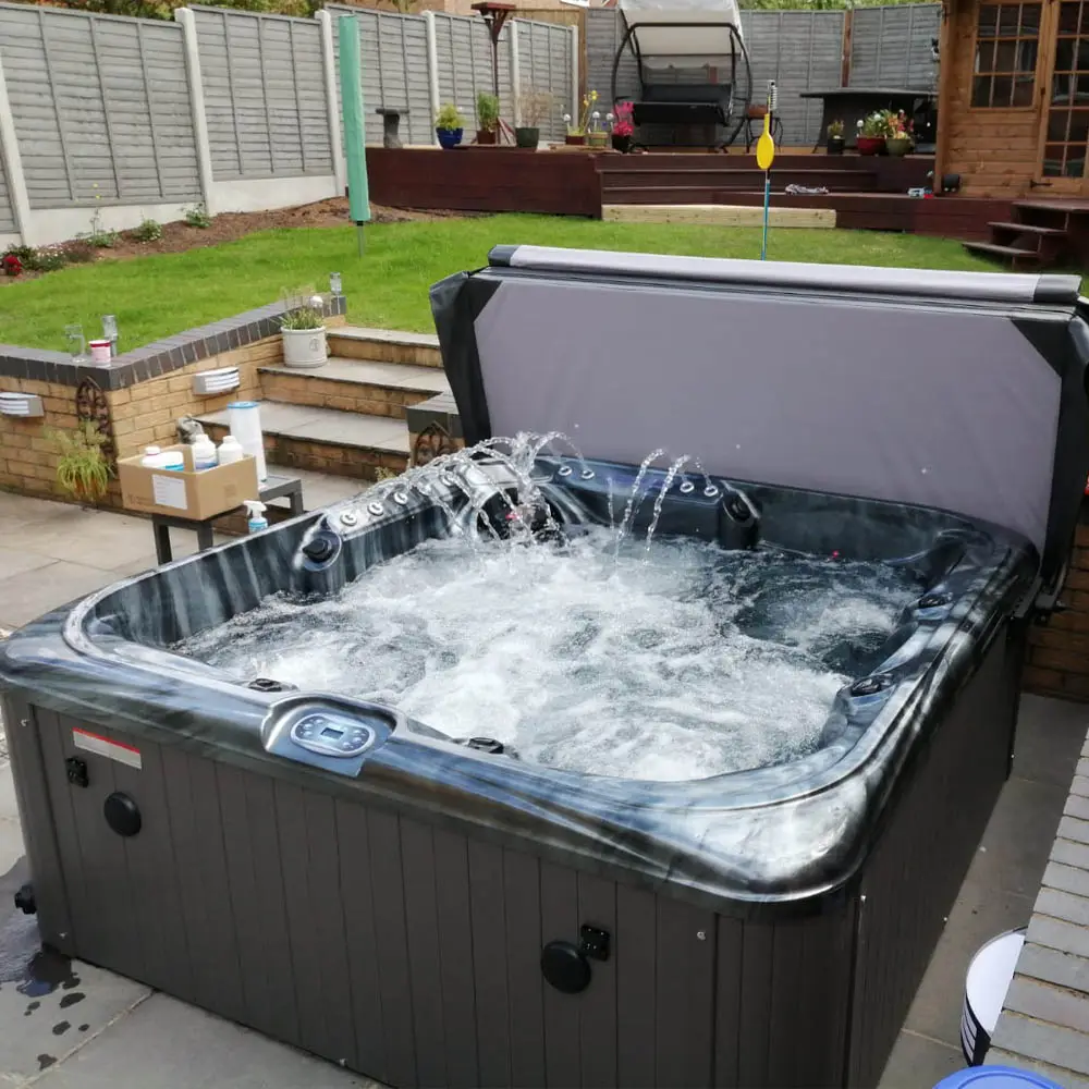 Wholesale Commercial Endless Pool Plug And Play 4-8 Person Outdoor Spa Hot Tub With Led Light