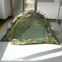 Tente d'été pour une personne à motif vert, une chambre, design portable pour le camping en plein air et utilisation par tous les temps