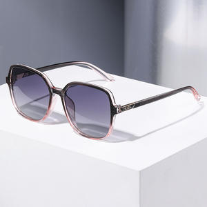 Gafas de sol Prina con montura cuadrada para mujer, protección UV400, lentes TR negras, lentes TAC, parasoles para conducir al aire libre - Product Image 2