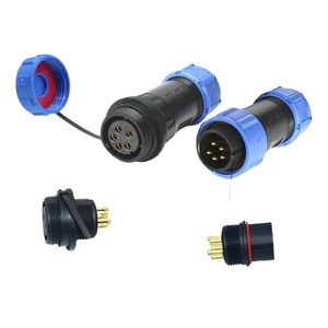 Conector LED para Exteriores IP67 Resistente al Agua con <span class=keywords><strong>Contactos</strong></span> <span class=keywords><strong>de</strong></span> Cobre y Carcasa <span class=keywords><strong>de</strong></span> Plástico, Junta <span class=keywords><strong>de</strong></span> Brida con Tuerca <span class=keywords><strong>de</strong></span> Acoplamiento - Product Image 2