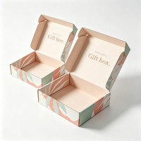 Boîte d'expédition en carton ondulé écologique en gros, personnalisable avec logo imprimé, pour emballage cadeau et produits de beauté (soins de la peau, vêtements)