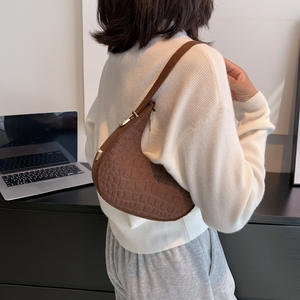 Bolso de hombro informal de Invierno para mujer Nuevo estilo de moda con bolso para axilas y cierre de cremallera Z0873 - Product Image 6