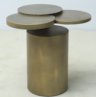Table d'appoint de canapé moderne et durable en acier au carbone texturé, personnalisable, à trois côtés