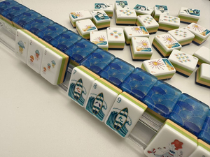 Nouvel ensemble de tuiles de mahjong américaines de luxe, gravées en acrylique, 4 couches, 160 tuiles, thème Océan, design original, vente en gros - Product Image 3
