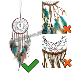 Vente en gros <span class=keywords><strong>Attrape</strong></span>-rêves Décoration en plumes <span class=keywords><strong>Attrape</strong></span>-rêves blanc blanc Plumes <span class=keywords><strong>de</strong></span> <span class=keywords><strong>paon</strong></span> Carillons éoliens traditionnels suspendus à vendre - Product Image 4