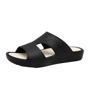 Nouvelles sandales à semelle épaisse et bout ouvert pour hommes, tailles 39-45, légères, tendance, jetables, pour l'été, la plage, à bas prix - Product Image 1