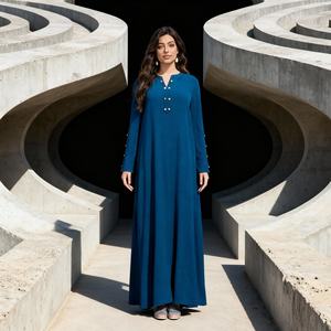 Robe Abaya élégante à manches longues en polyester de couleur unie pour femmes musulmanes avec design personnalisé Fournisseur en gros - Product Image 1