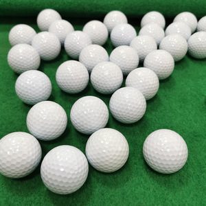 ลูกกอล์ฟ Pro V1 แบบกำหนดเองได้ 2 ชั้น 2 ชิ้น สำหรับฝึกซ้อมในสนามไดร์ฟกอล์ฟ พร้อมโลโก้ส่วนตัว - Product Image 4