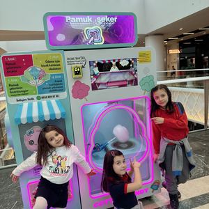 OEM製造工場 紙幣・硬貨対応 カラーファンタジー 小型ビジネス向け 全自動綿菓子自動販売機 - Product Image 6